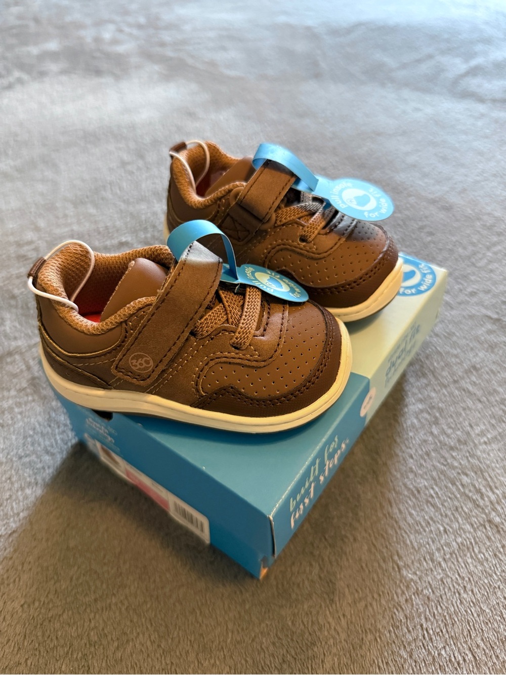Stride Rite 360 Brown Sneakers 3M